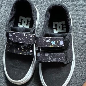 DC Kids Black Sneakers with Colorful Splatter